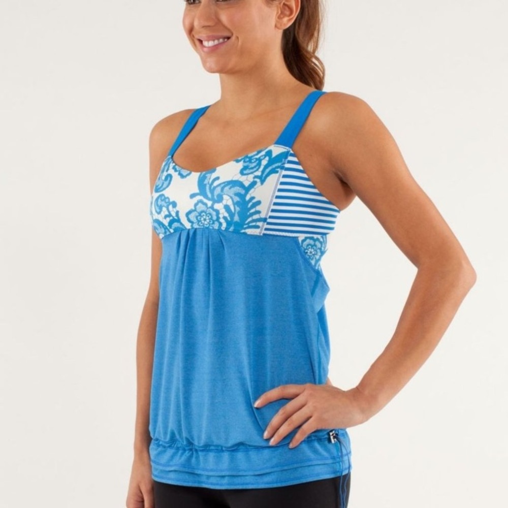 ⭐️ Lululemon Back on Track Tank Beaming Blue sz 6
